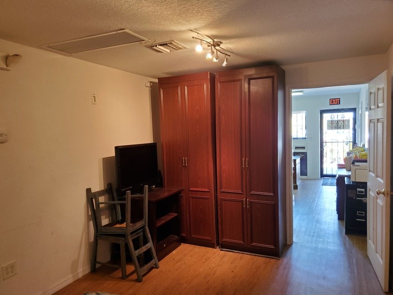 More Photos Of 1501 SE Decker Ave, Stuart Warehouse For Sale