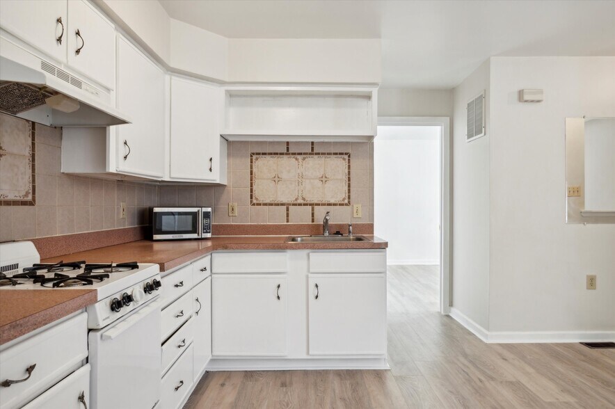 More Photos Of 2855 E Thompson St, Philadelphia Apartments For Sale