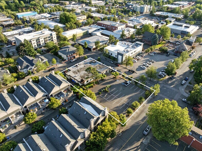 More Photos Of 400 NE Roberts Ave, Gresham Medical For Sale