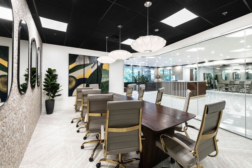 More Photos Of 275 Interstate North Cir SE, Atlanta Coworking Space
