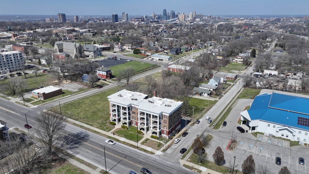 More Photos Of 1614-1620 E Linwood Blvd, Kansas City Apartments For Sale