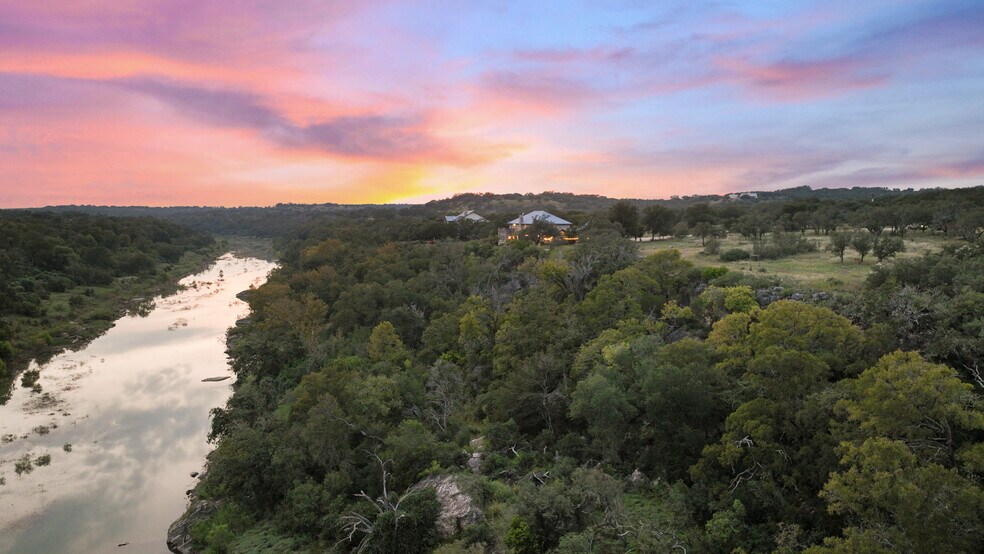 More Photos Of 5229 Hupedo Ranch Rd, Spicewood Specialty For Sale