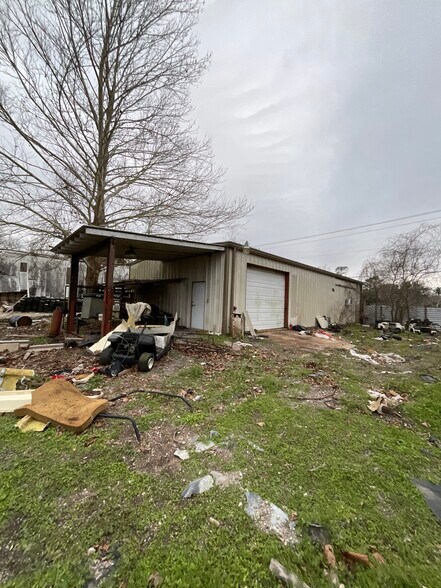 More Photos Of 609 Oak St, La Marque Warehouse For Sale