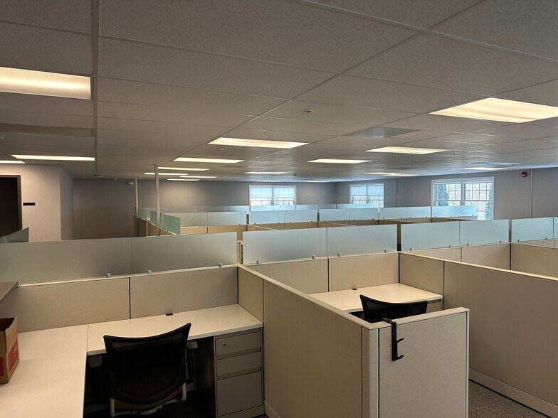 More Photos Of 375 Bay Rd, Queensbury Medical For Lease