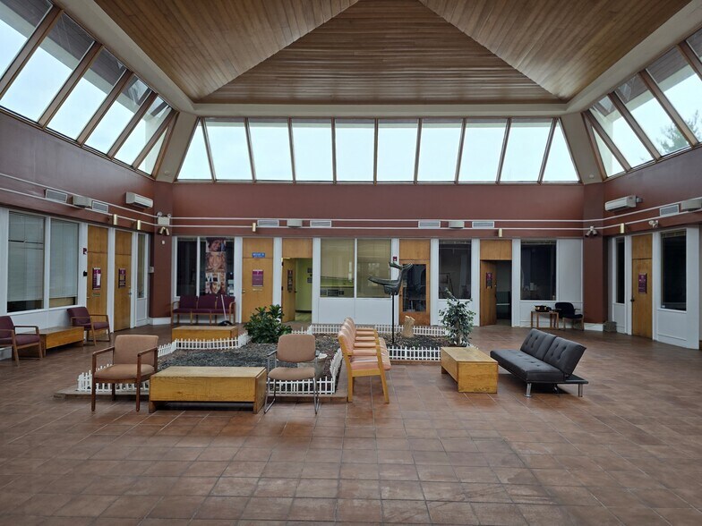 Primary Photo Of 2801 Island Ave, Philadelphia Medical For Lease