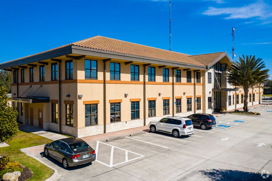More Photos Of 5101 Fruitville Rd, Sarasota Medical For Lease