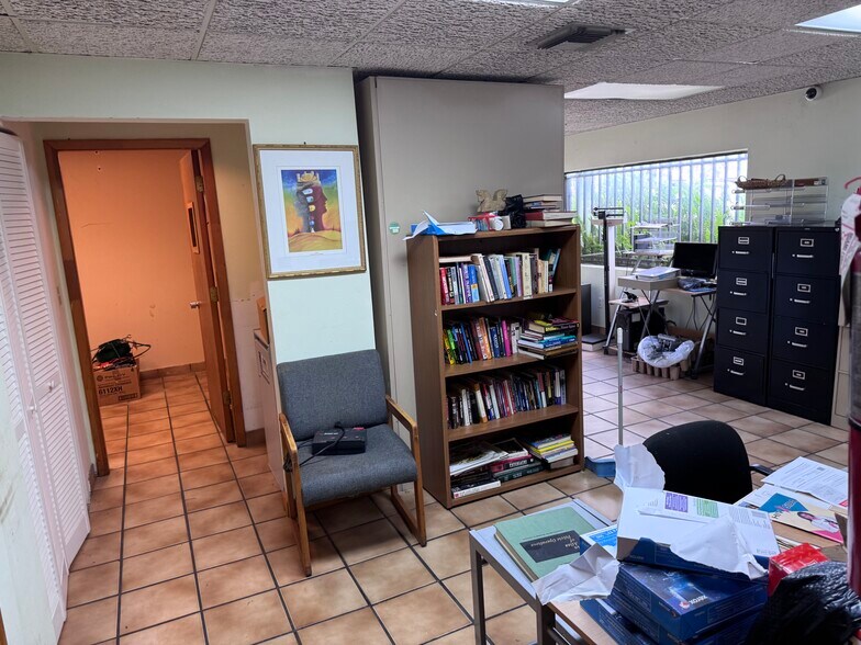 More Photos Of 2660 SW 3rd St, Miami Office For Sale