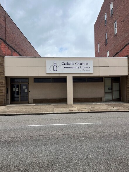 More Photos Of 1026 Quarrier St, Charleston Office For Sale