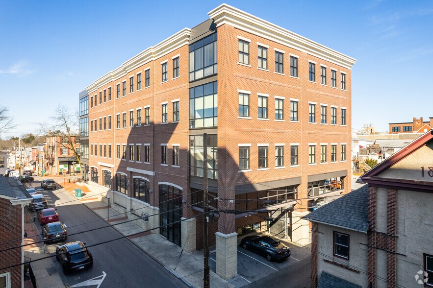 More Photos Of 158 W Gay St, West Chester Office For Lease