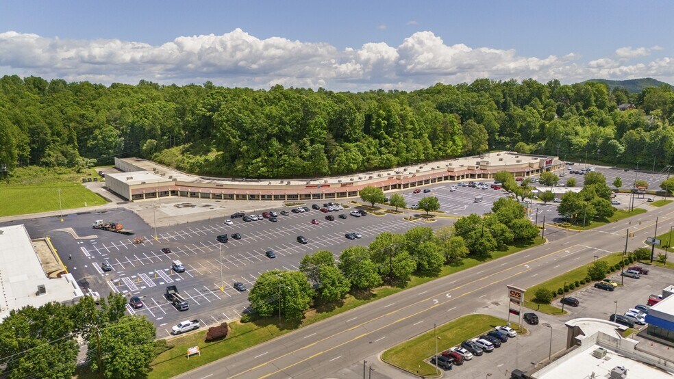 More Photos Of 500 N Main St, Marion Unknown For Lease