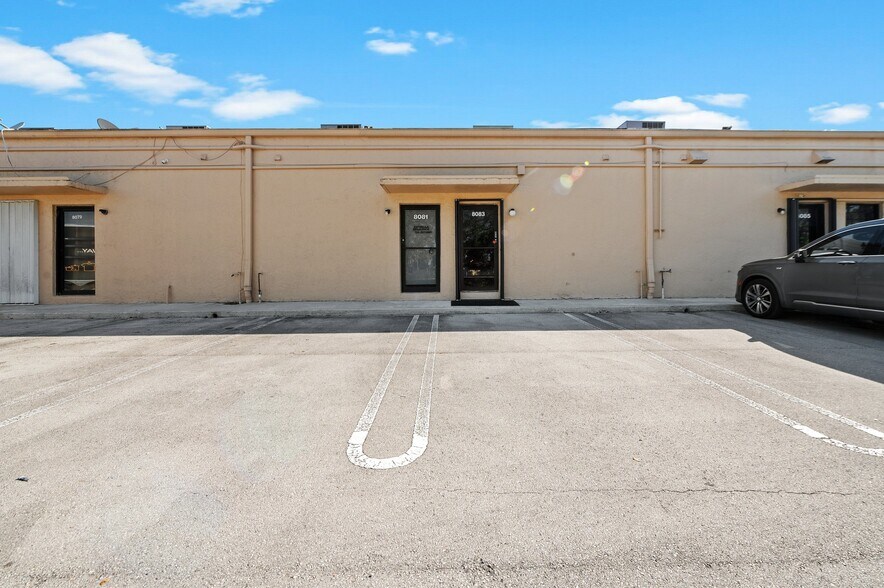 More Photos Of 8075-8091 W Sample Rd, Coral Springs Storefront For Sale
