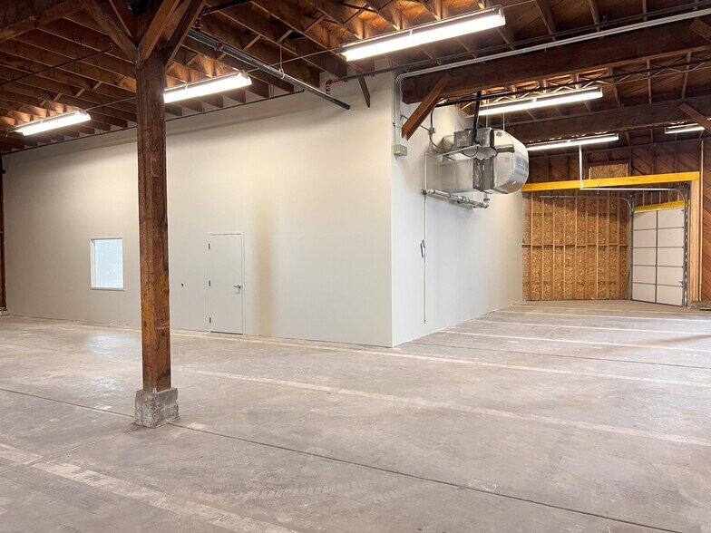 More Photos Of 55 Lodestone Way, Tooele Warehouse For Lease