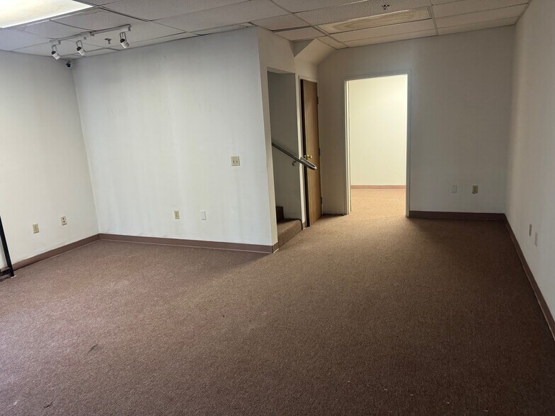 More Photos Of 12368 Valley Blvd, El Monte Manufacturing For Lease