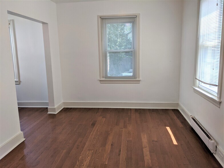 More Photos Of 7101 Ridge Ave, Philadelphia Apartments For Sale