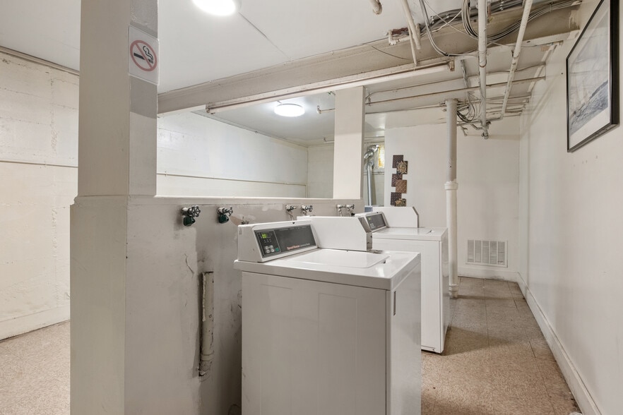 More Photos Of 1000 Bellevue Ave, Syracuse Apartments For Sale