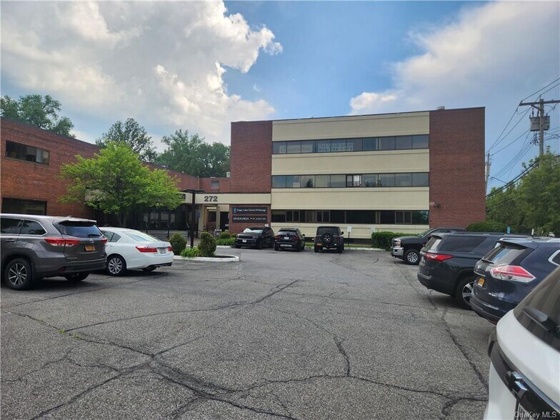 More Photos Of 272 N Bedford Rd, Mount Kisco Medical For Lease