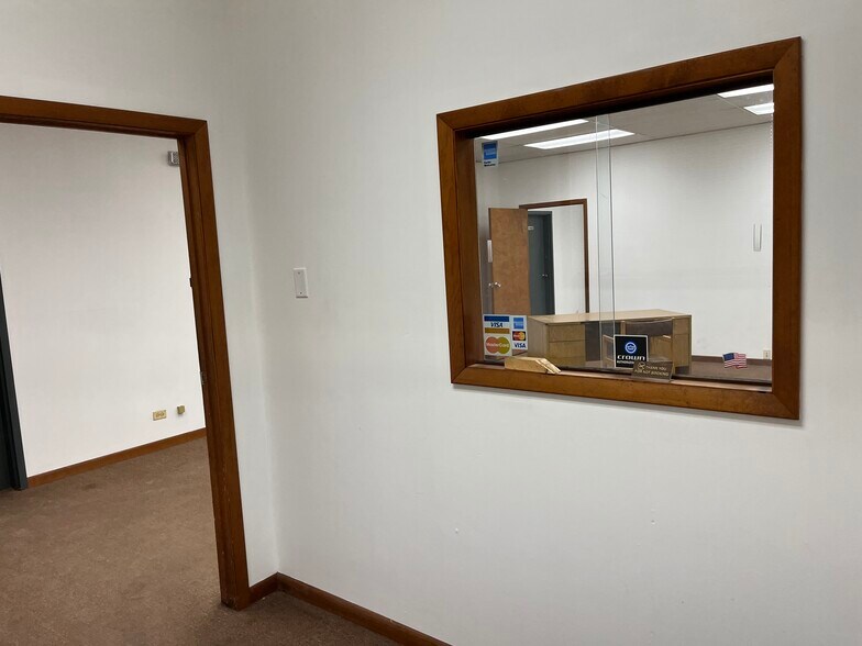 More Photos Of 1455 E Golf Rd, Des Plaines Unknown For Lease