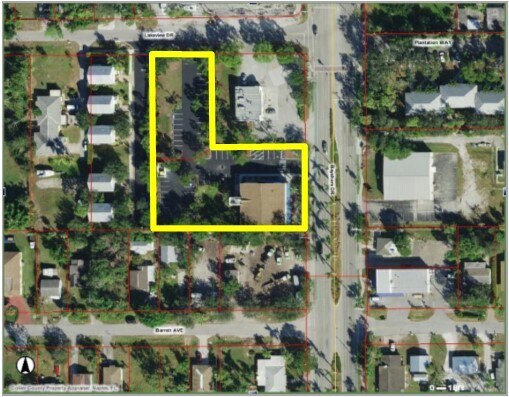 More Photos Of 3570-3590 Bayshore Dr, Naples Storefront Retail Residential For Lease