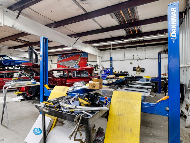 More Photos Of 1108 Anne St, Griffin Auto Repair For Sale