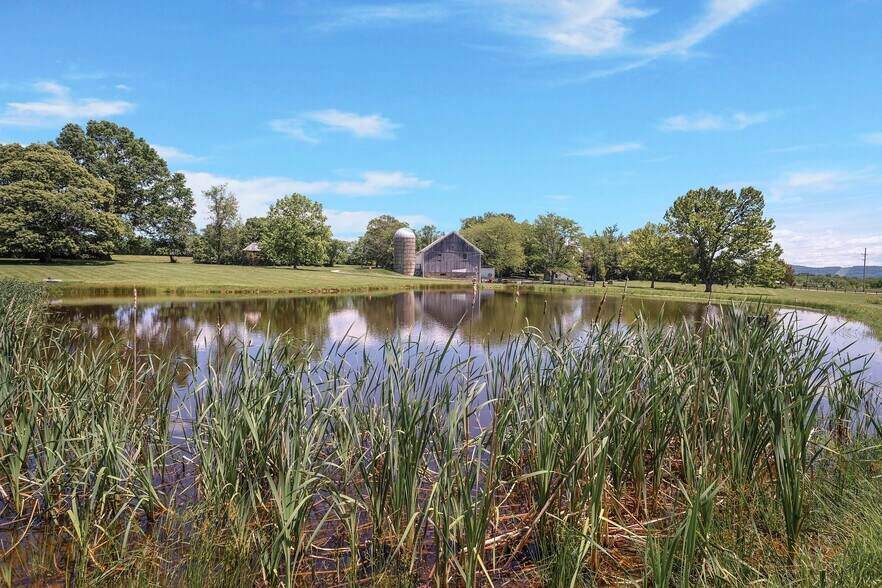 More Photos Of 1902 Jefferson Pike, Brunswick Lodge Meeting Hall For Lease
