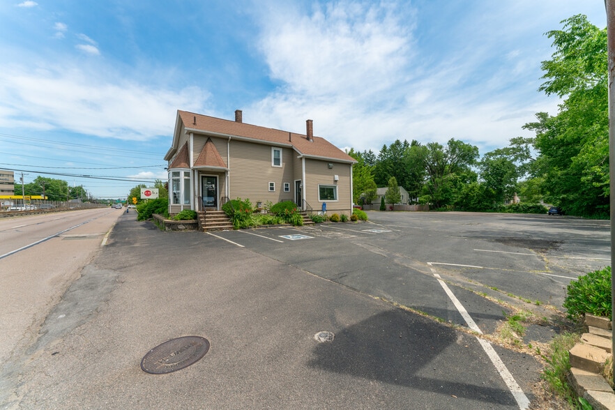 More Photos Of 1154 Worcester Rd, Framingham Freestanding For Sale