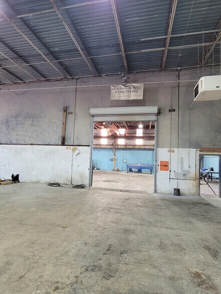 More Photos Of 102 S Avenue A, Freeport Manufacturing For Sale