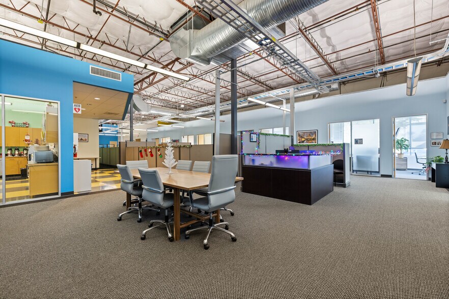 More Photos Of 9300 United Dr, Austin Unknown For Lease