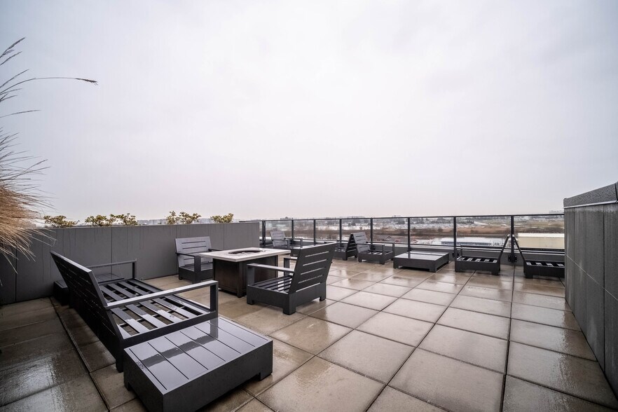 More Photos Of 9123 Bentley St, Vancouver Light Distribution For Lease