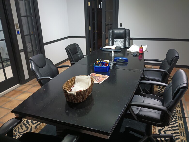 More Photos Of 7707 Waco Ave, Baton Rouge Coworking Space