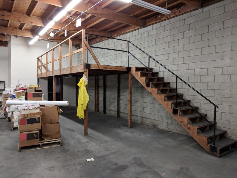 More Photos Of 7635 Serapis Ave, Pico Rivera Warehouse For Lease