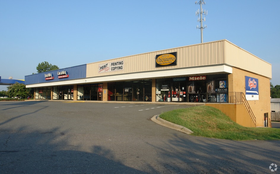 More Photos Of 1671 Cherry Rd, Rock Hill Storefront Retail Office For Lease