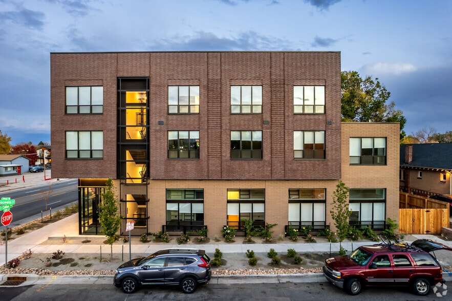More Photos Of 3890 W Colfax Ave, Denver Apartments For Sale