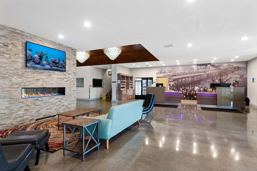 More Photos Of 50 Comstock St, Richland Hotel For Lease