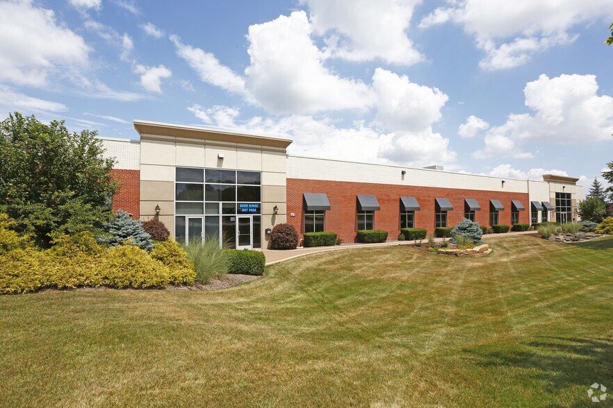 More Photos Of 145 Tower Dr, Burr Ridge Light Distribution For Sale