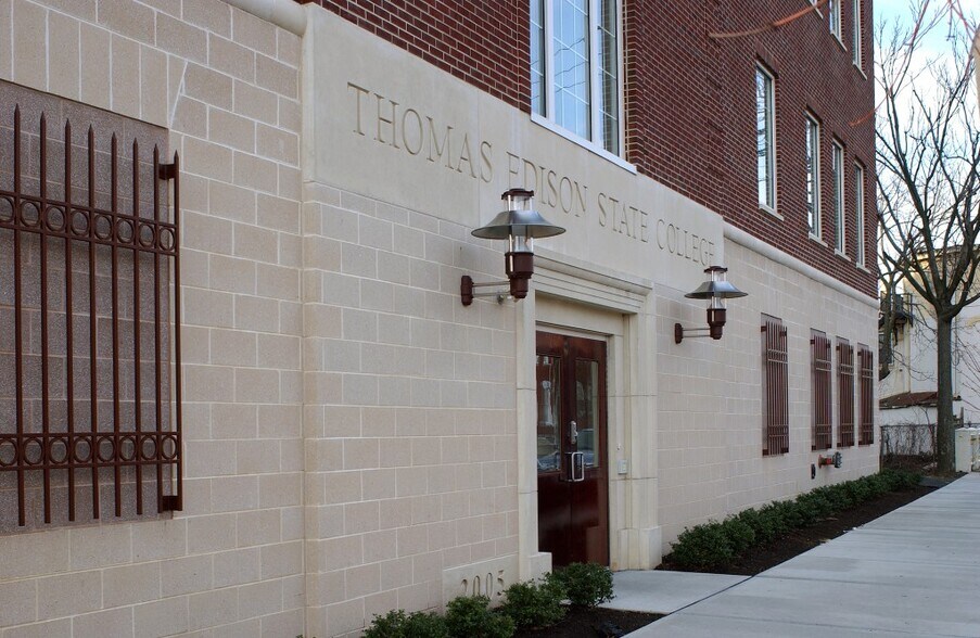More Photos Of 221 W Hanover St, Trenton Medical For Lease