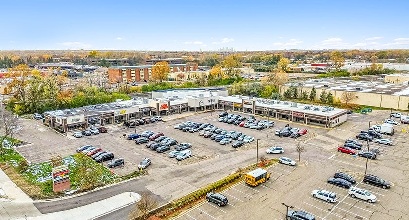 More Photos Of 3673 N Lexington Ave, Arden Hills Unknown For Lease