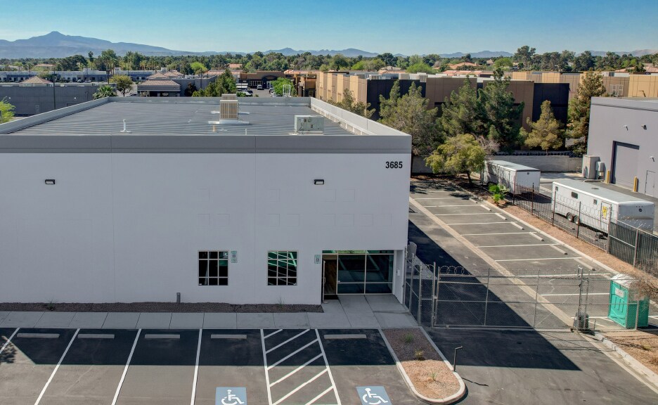 More Photos Of 3685 Post Rd, Las Vegas Warehouse For Sale
