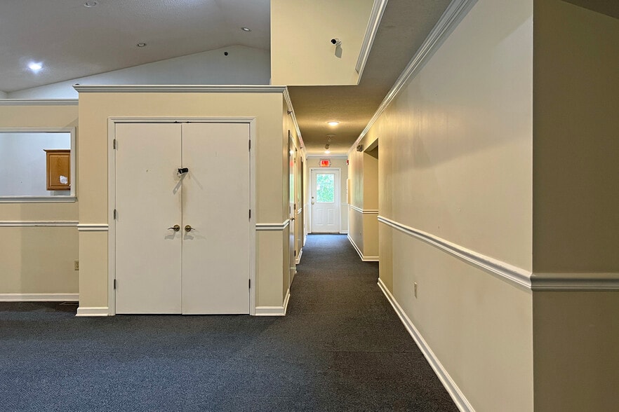 More Photos Of 1117 Brookhaven Rd, Franklin Assisted Living For Sale