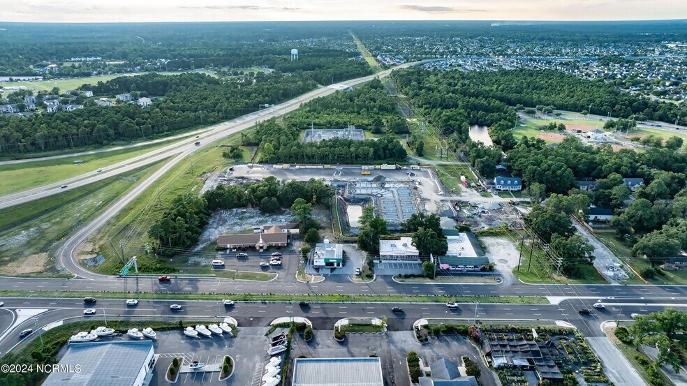 More Photos Of 7015 Market St, Wilmington Freestanding For Sale