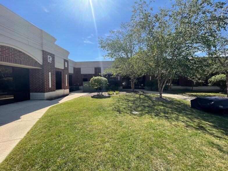 More Photos Of 731 S Route 21, Gurnee Medical For Sale