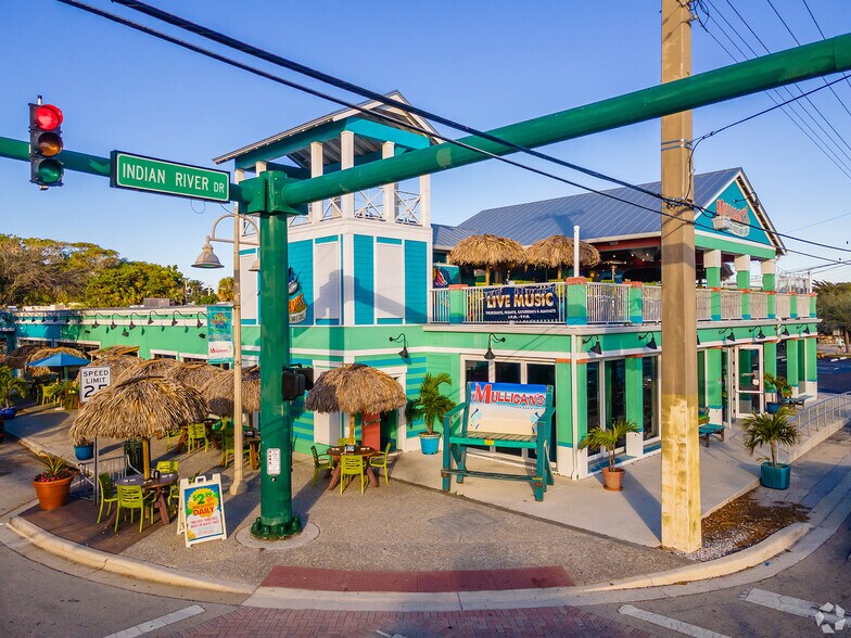 More Photos Of 2019 NE Jensen Beach Blvd, Jensen Beach Storefront Retail Office For Lease