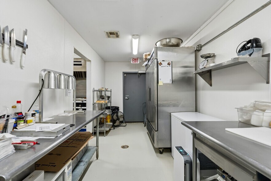 More Photos Of 8848 Soldier Creek Rd, Kingston Hotel For Sale