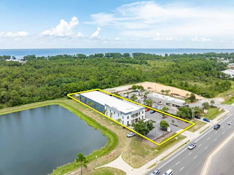 More Photos Of 12870 US Hwy 98, Miramar Beach Showroom For Sale