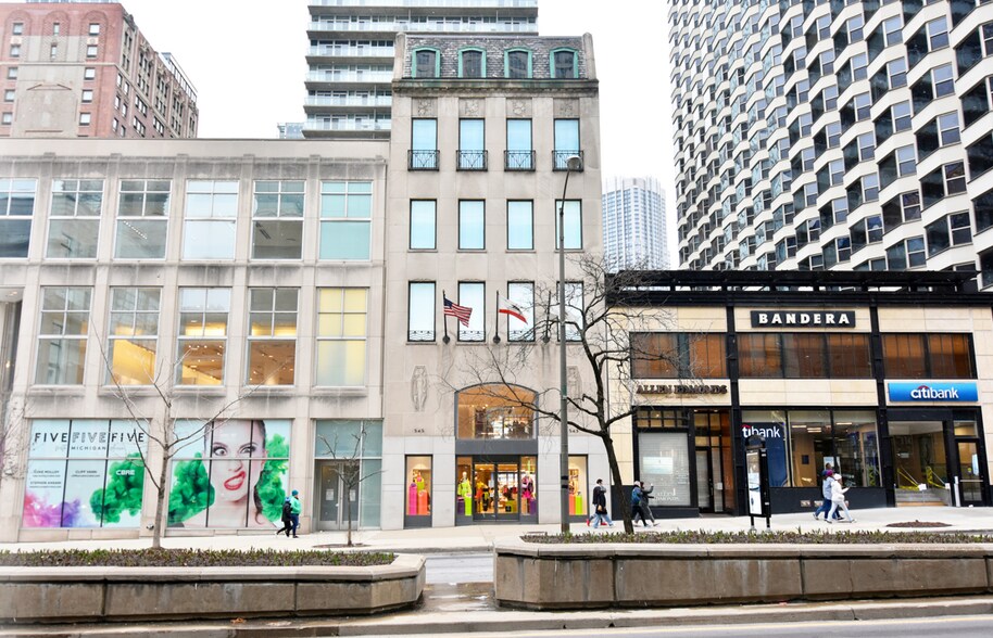 More Photos Of 545 N Michigan Ave, Chicago Storefront Retail Office For Lease