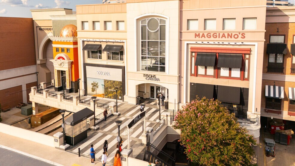 Primary Photo Of 2001 International Dr, McLean General Retail For Lease