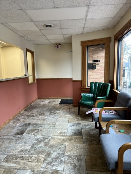 More Photos Of 382 Lake St, Antioch Office For Lease