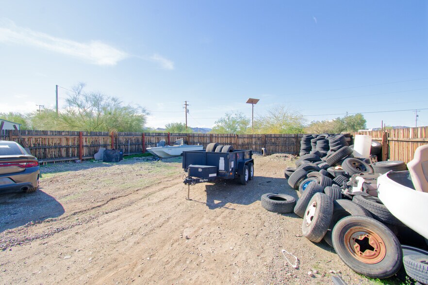 More Photos Of 75 Plymouth Ave, Quartzsite Service For Sale
