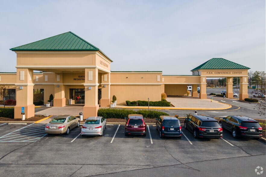 More Photos Of 5400 Holiday Dr, Frederick Hotel For Lease