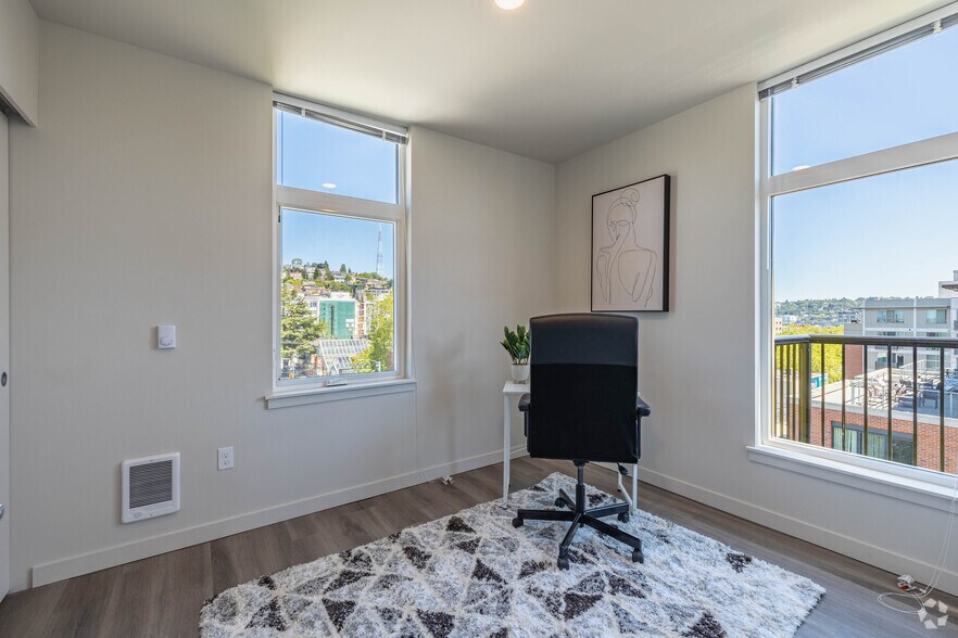 More Photos Of 513 1st Ave N, Seattle Apartments For Lease