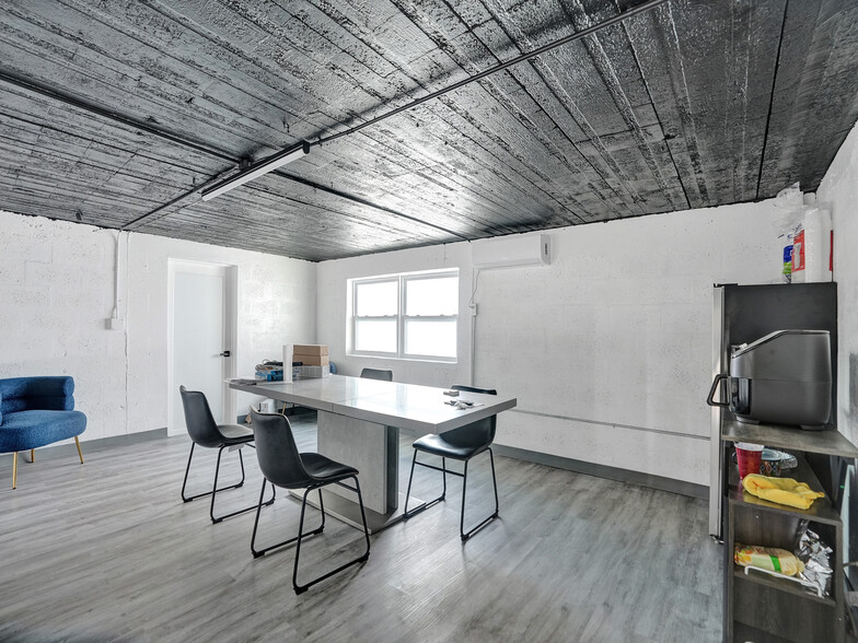 More Photos Of 15-21 NW 9th Ave, Fort Lauderdale Warehouse For Sale